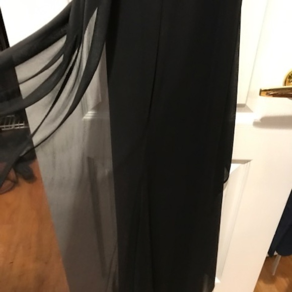 Cache - Picture 2 of 4